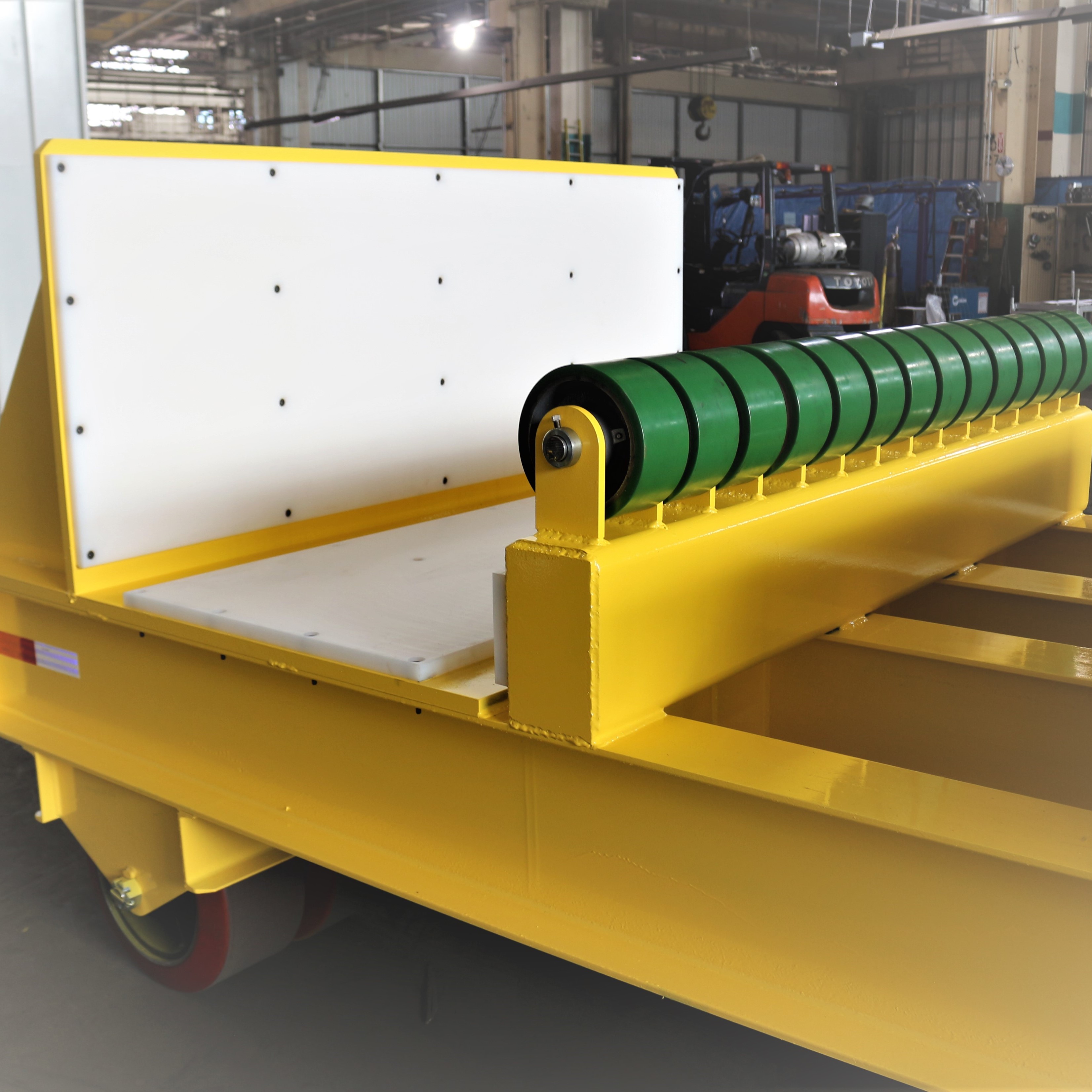 XT2836 - Aluminum Billet Truck, UHMW lined backing plate, polyurethane rollers